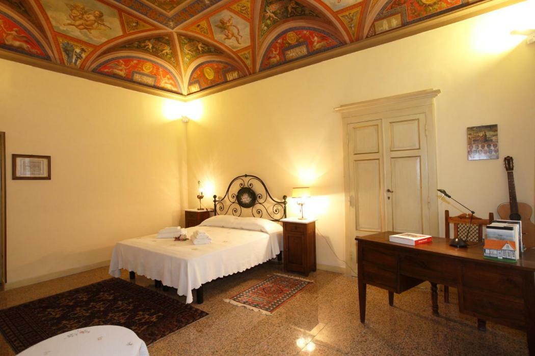Bed and Breakfast Residenza D'Epoca Montanini Siena Exterior foto